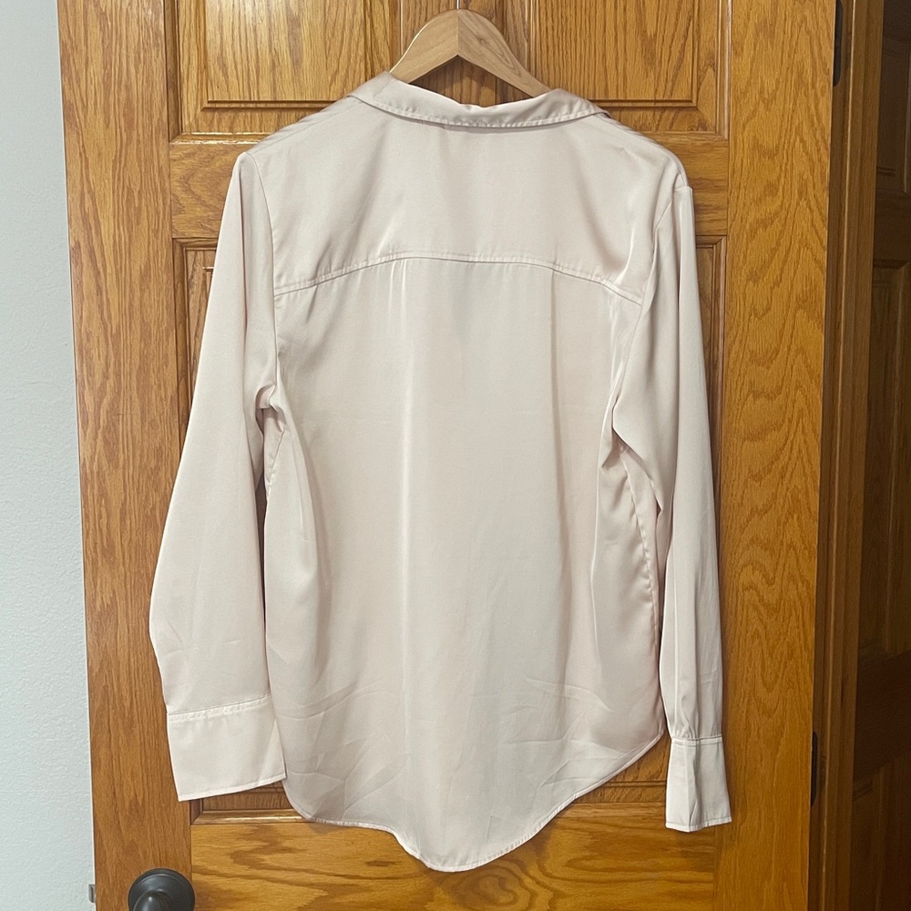 H&M blush button up Blouse - Picture 4 of 5
